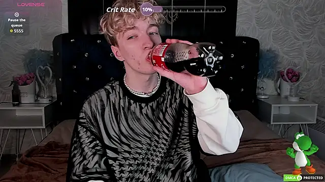 TrevorBenson live sex cam