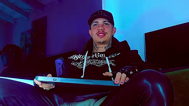 HannibalLester live sex cam