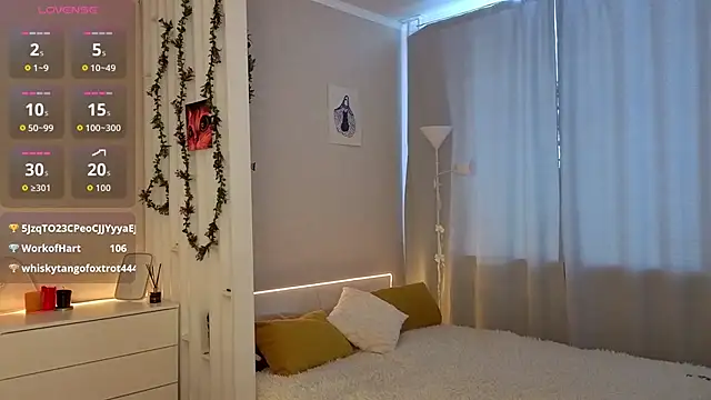 PurrrBerry live sex cam