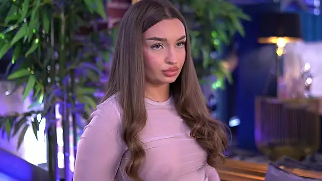 MillaSerene live sex cam