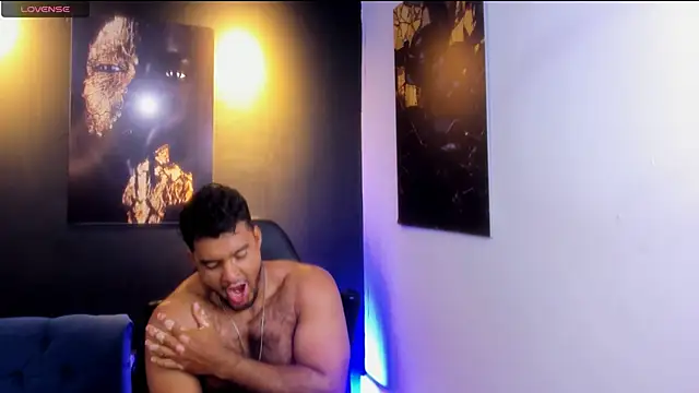 Big_furry_bear13 live sex cam