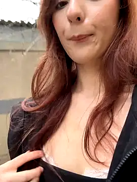 LilluKatten live sex cam