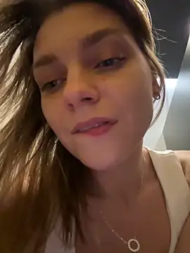 ValenciaShock live sex cam