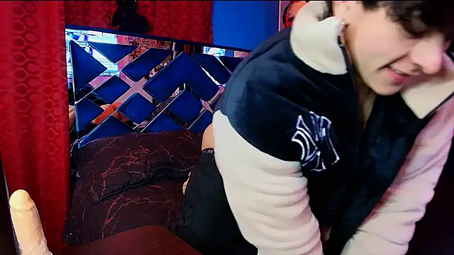 Luke_Howland live sex cam