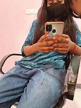 Iamyourdarling live sex cam