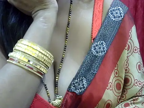 HOT-SEEMAA live sex cam