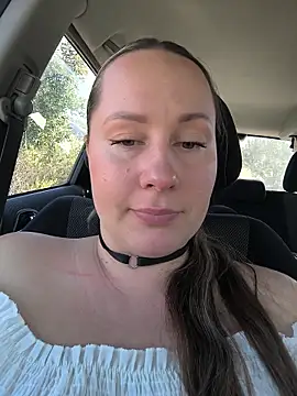 Mona_Plus live sex cam