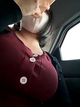 May-Squirt live sex cam