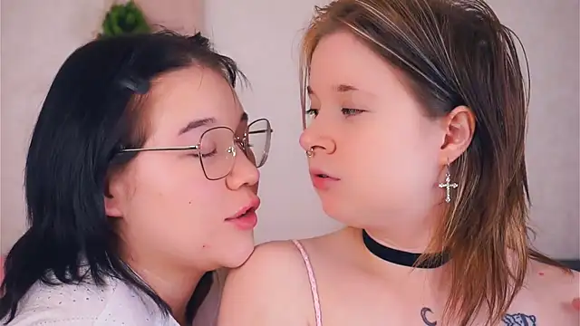 EviaVanveen live sex cam