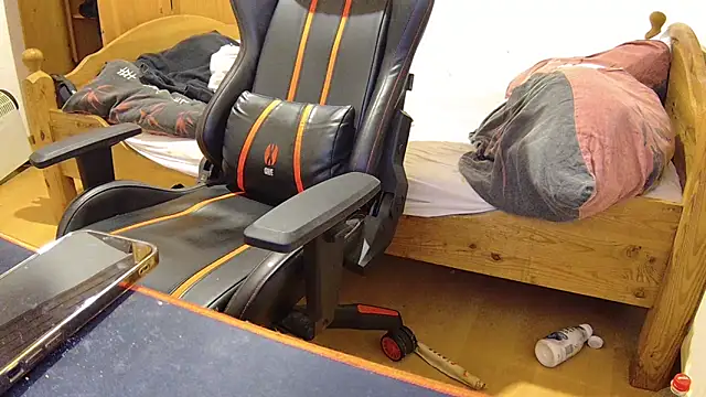 KmlBI26 live sex cam