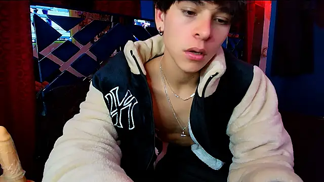 Luke_Howland live sex cam