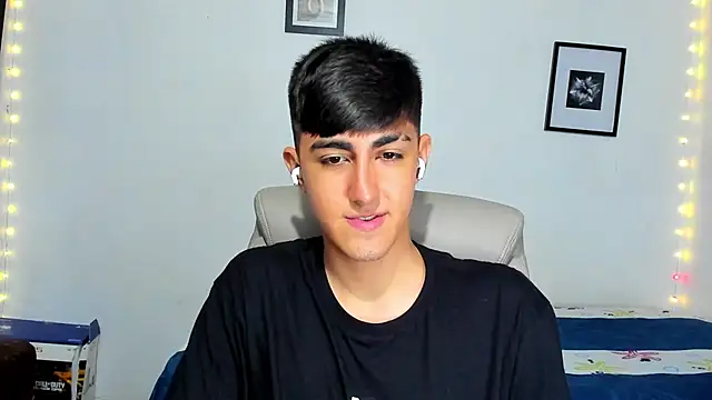 babymaik live sex cam