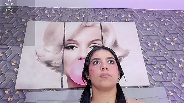 Emily_rivera78 live sex cam