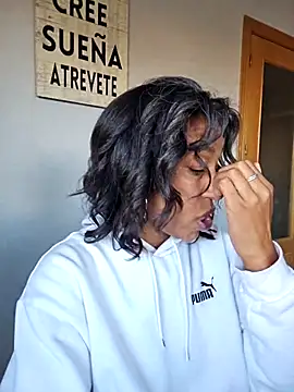 Goldenlace live sex cam