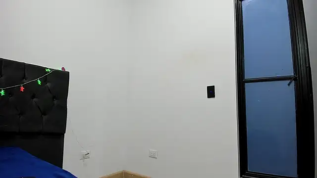 bonnyy26 live sex cam