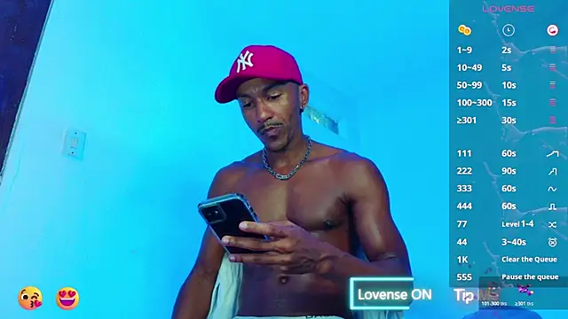 Itsmikenoir live sex cam