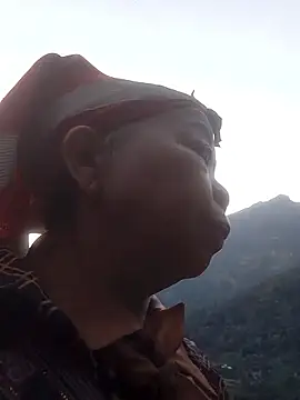 VangLe73 live sex cam