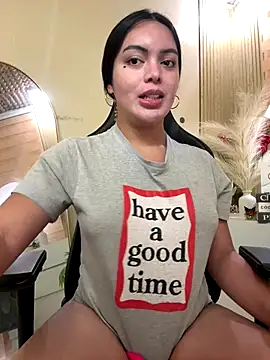 TS-SimplyTheBest live sex cam