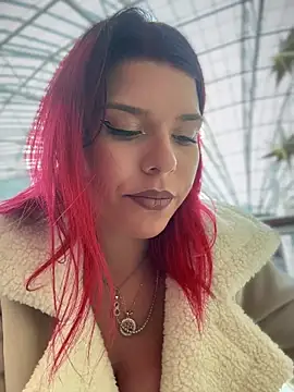 RiriRoseey live sex cam