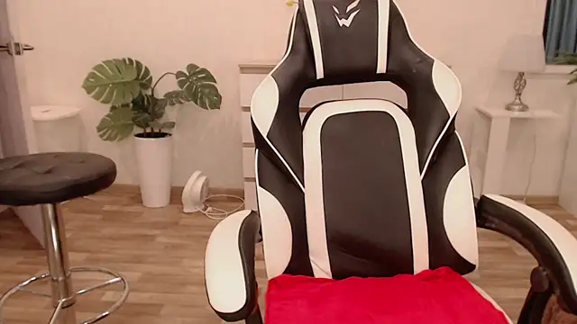 Lola_Richie live sex cam