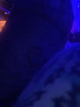 gurlnips live sex cam