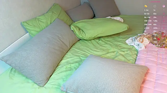 Land_Of_Ozz live sex cam