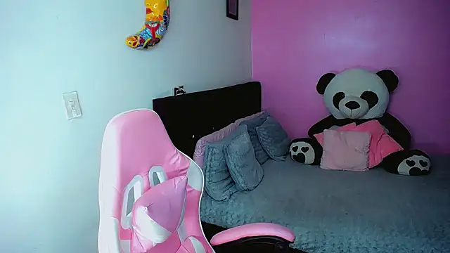 SweetKim21 live sex cam