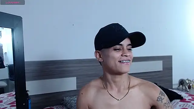 Liiamthompson live sex cam