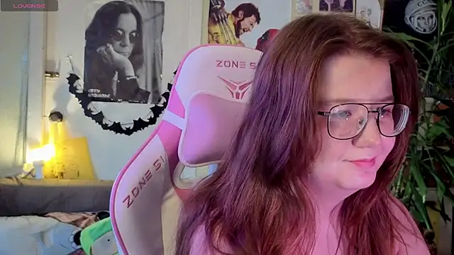 Sienna-Cow live sex cam