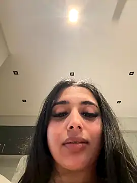 LilMisIndianx live sex cam