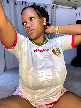 Boneca25 live sex cam