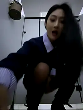 so-linger live sex cam