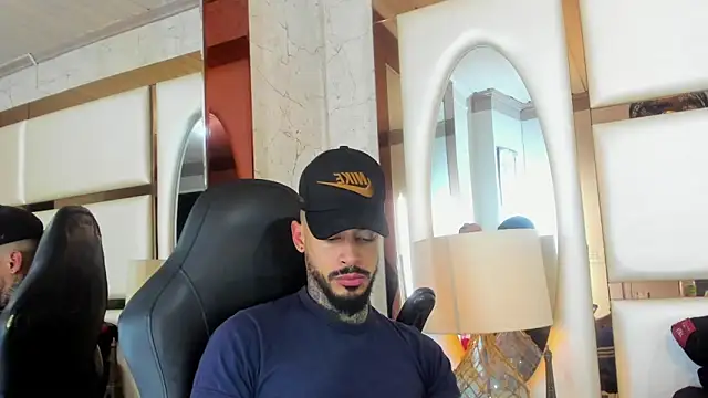 VinzenzRizzo live sex cam