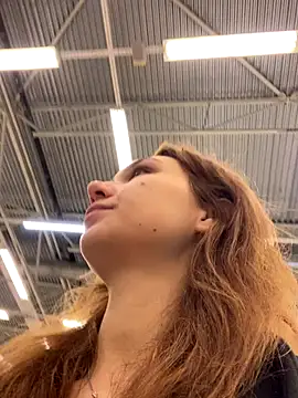 QuitieLia live sex cam