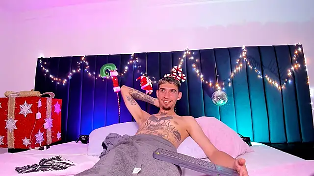 dominik_thompson777 live sex cam