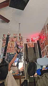 luvs2cumm69 live sex cam