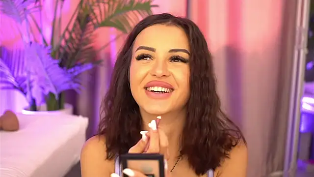 LilaRoses live sex cam