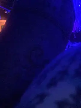 gurlnips live sex cam