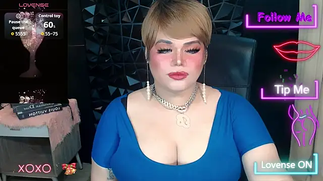 xHugeHarleySelfsuckerx live sex cam