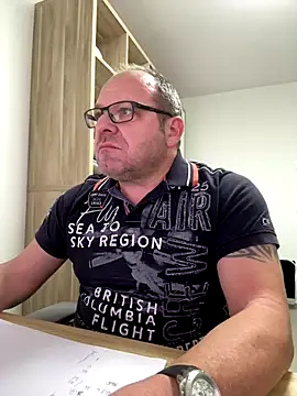 coupleLatinaLovers live sex cam