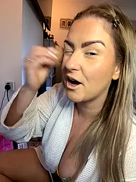 Charleigh_xx live sex cam