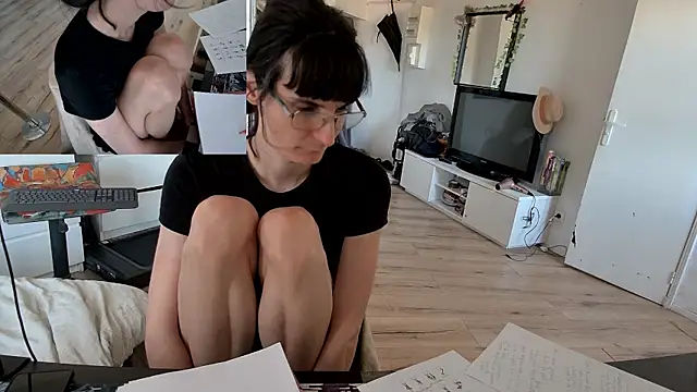 CeriseLapine live sex cam