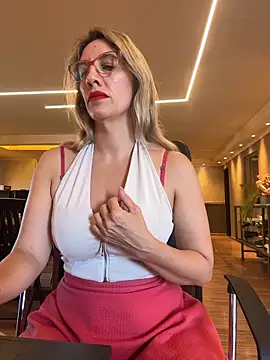 Gatitacarlita live sex cam