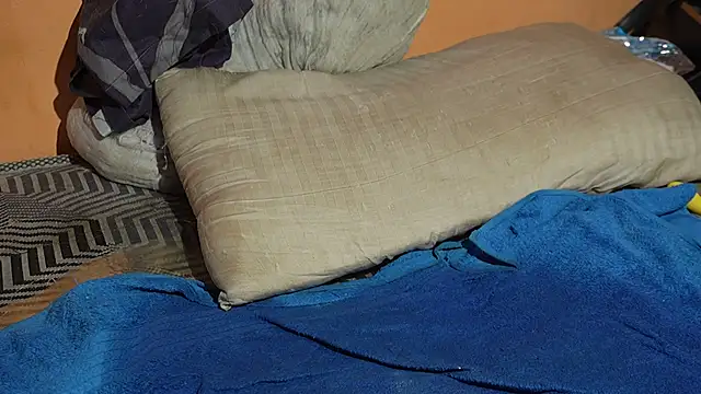 callmeshreya live sex cam