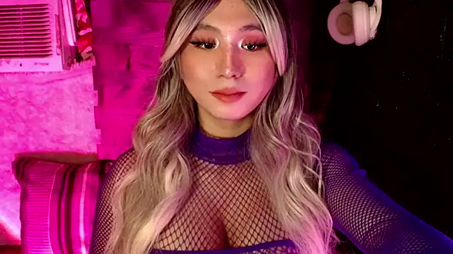 HoresCOCKLUCY live sex cam