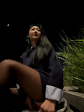 so-linger live sex cam