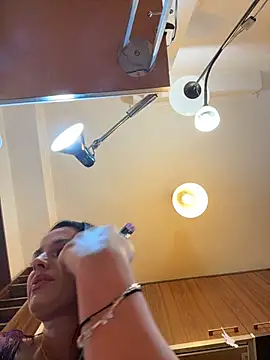 Hotmomcheckk_ live sex cam