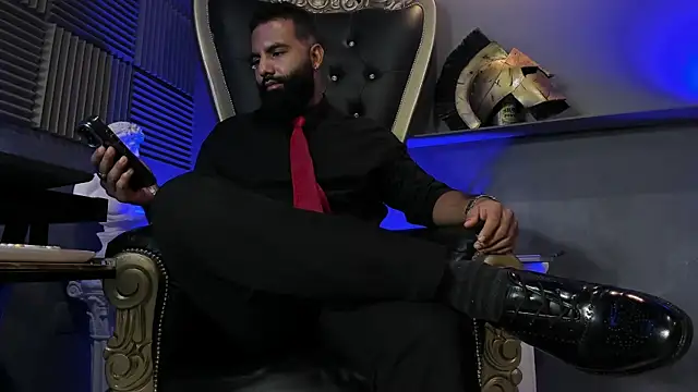 BeardAndrew live sex cam