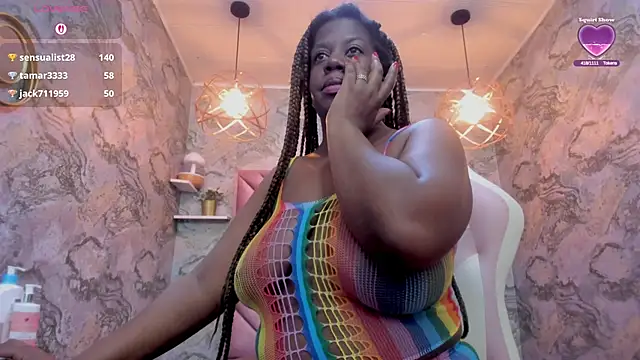 nefertiti_ebony live sex cam