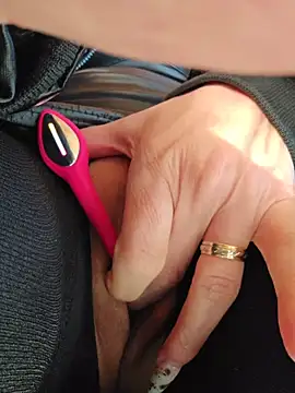 MILFBARBY live sex cam